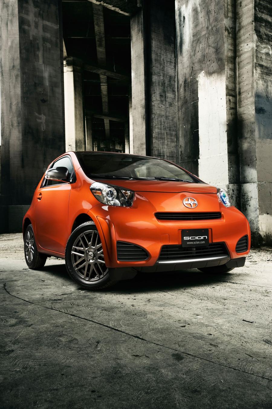 Scion iQ 2012 года  (фото 106 из 128)